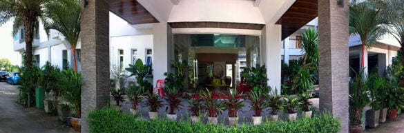 Eingangsbereich des Green Hotel & Ressort.